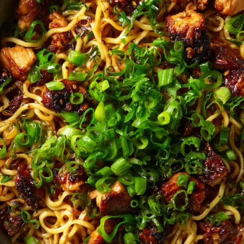 Sticky Garlic Chicken Noodles (Ready in 25 Minutes!)